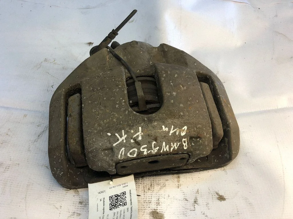 Front brake caliper – front left