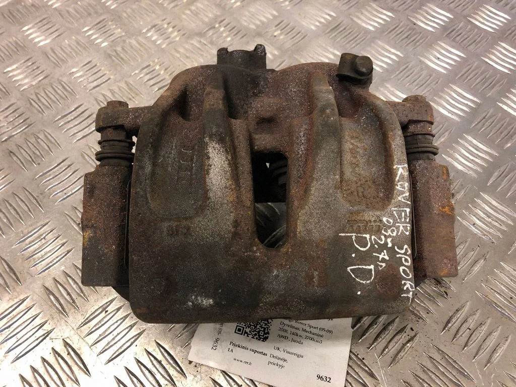 Front brake caliper – front right