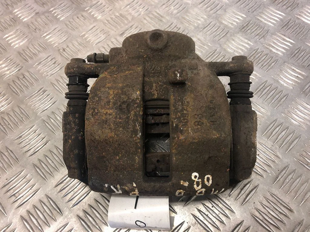 Front brake caliper – front left
