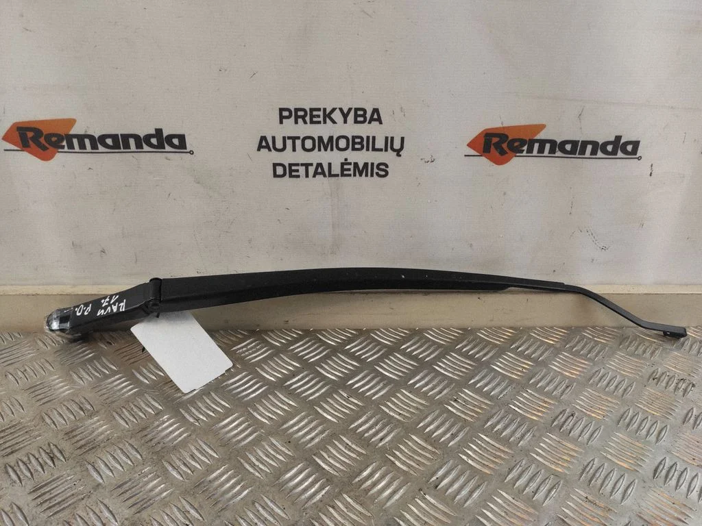 Front wiper blade arm 2319540