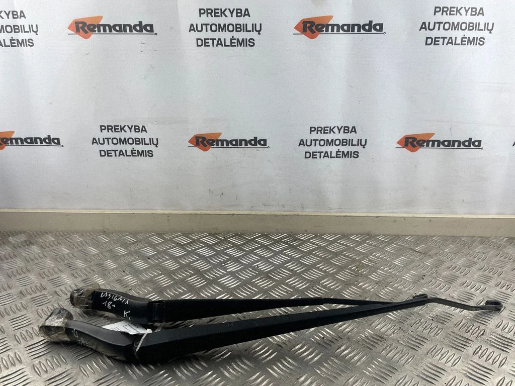 Front wiper blade arm 134714