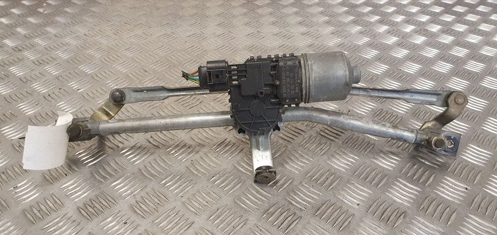 Front wiper linkage and motor – Skoda Fabia Mk1 (6Y) (1999-2007)
