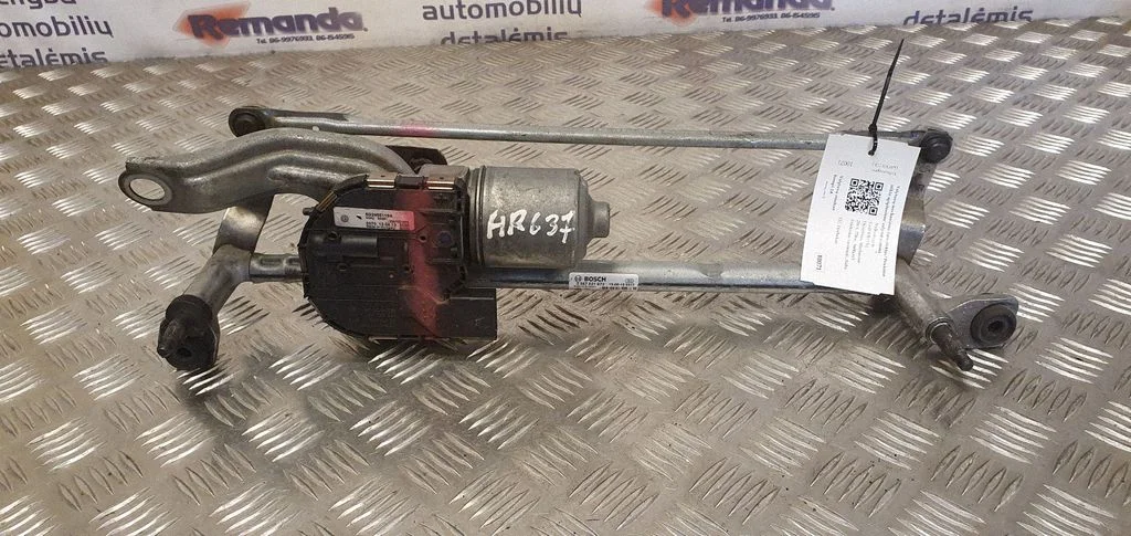 Front wiper linkage and motor – Volkswagen e-Golf (2014-)
