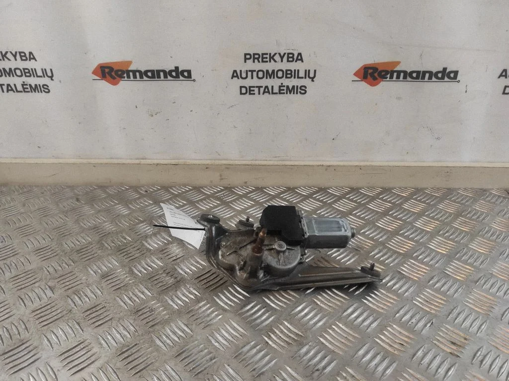 Aizmugurējā stikla tīrītāja motoriņš 8513005100