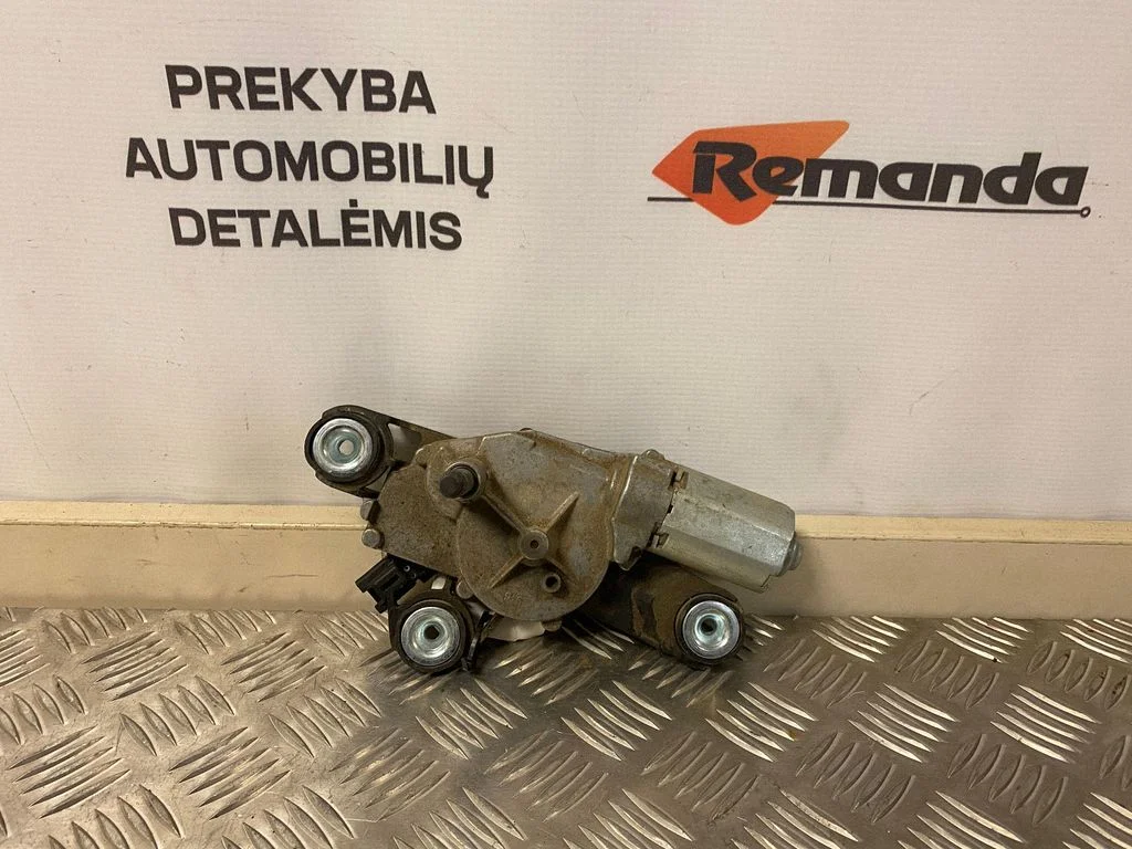 Aizmugurējā stikla tīrītāja motoriņš 0390201875