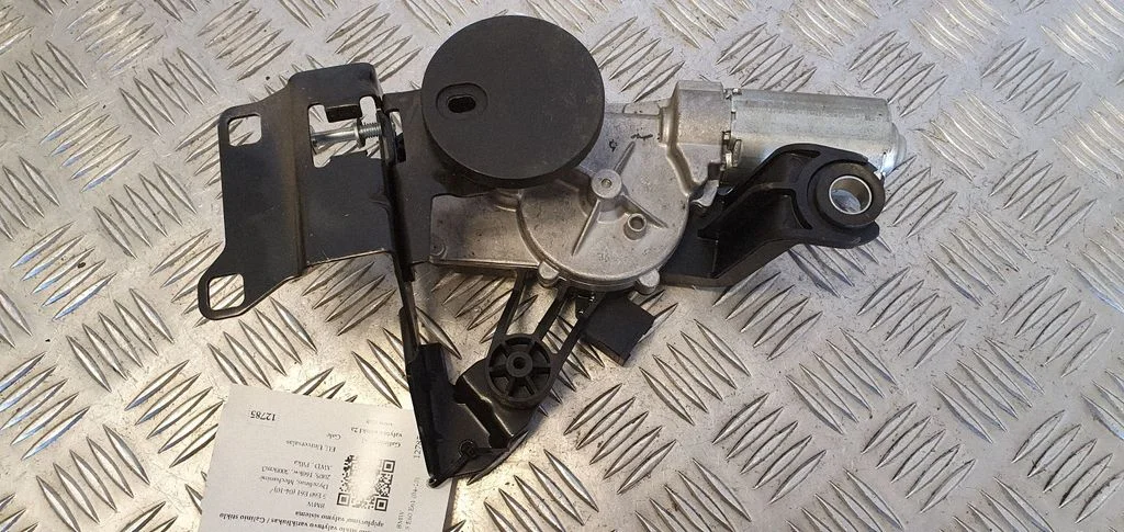 Rear window wiper motor – BMW 5 Series E60 E61 (2004-2010)