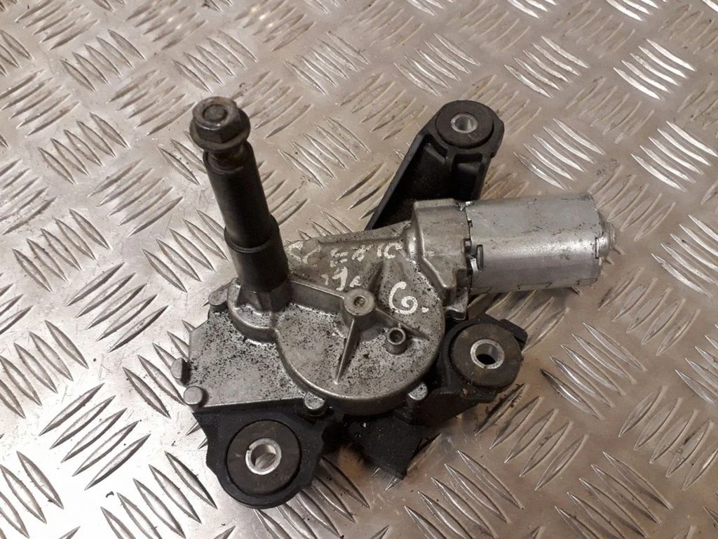 Aizmugurējā stikla tīrītāja motoriņš 0390201856