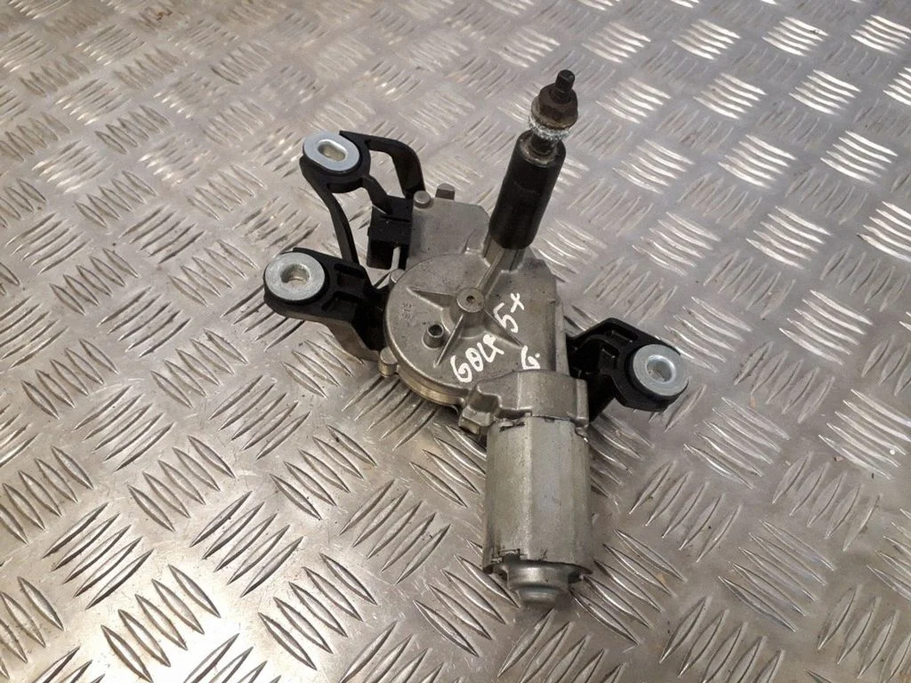 Aizmugurējā stikla tīrītāja motoriņš 5M0955711B
