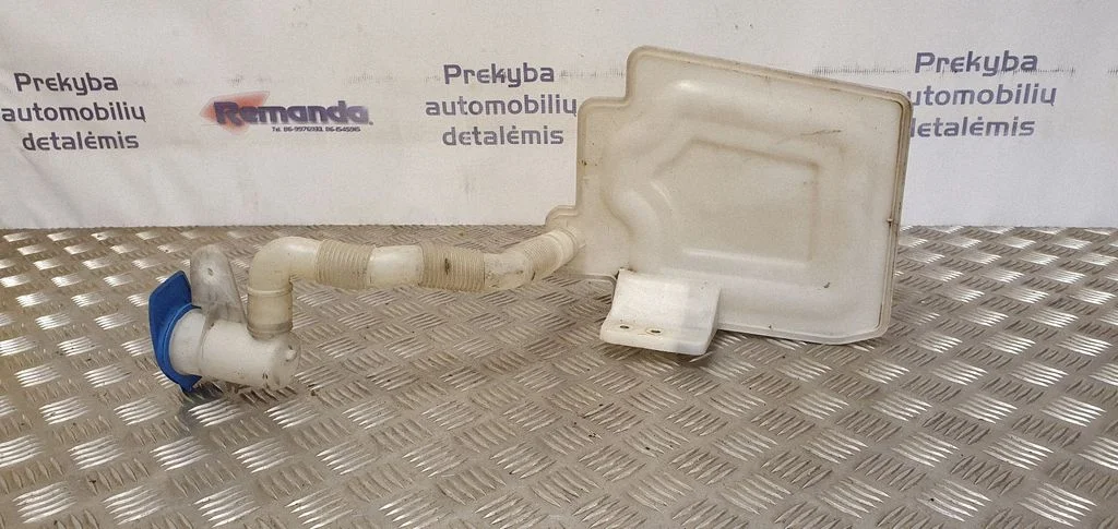 Logu mazgāšanas šķidruma tvertne 1K0955453Q