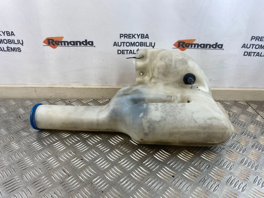 Logu mazgāšanas šķidruma tvertne A9068690020