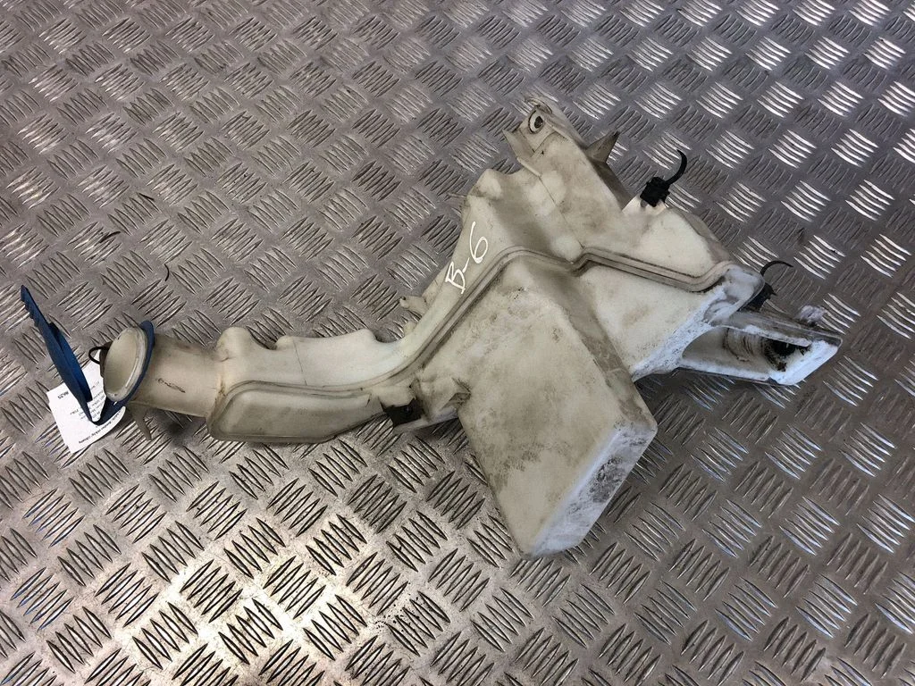 Windshield washer fluid reservoir/tank 3C0955453