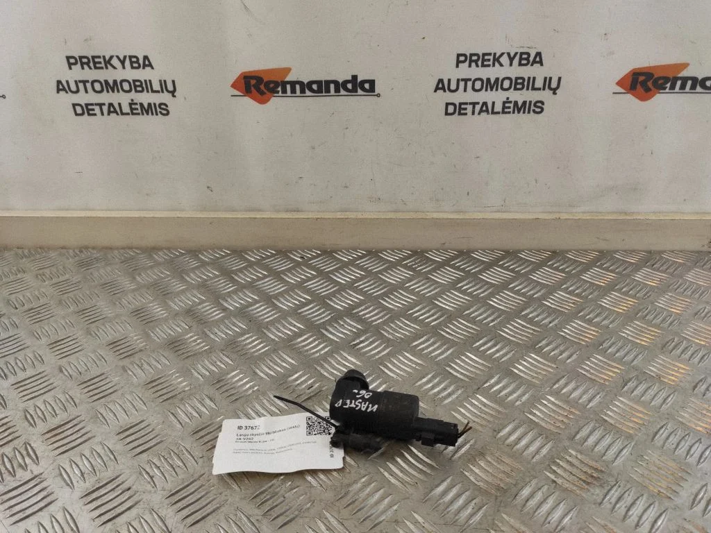 Pompka spryskiwacza szyb 9641553880