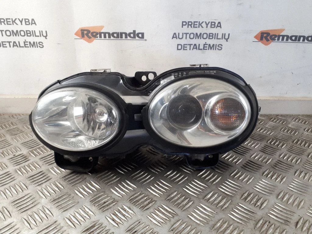 Priekšējais lukturis 1X4313W030FK