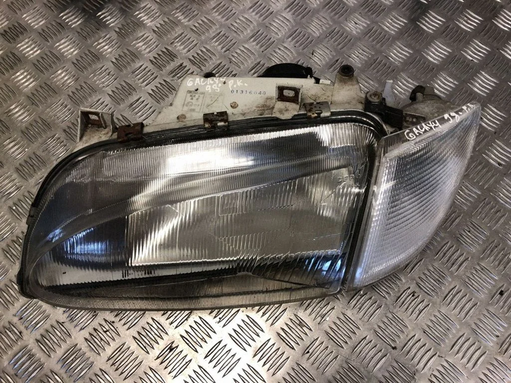 Headlight/headlamp 01316040