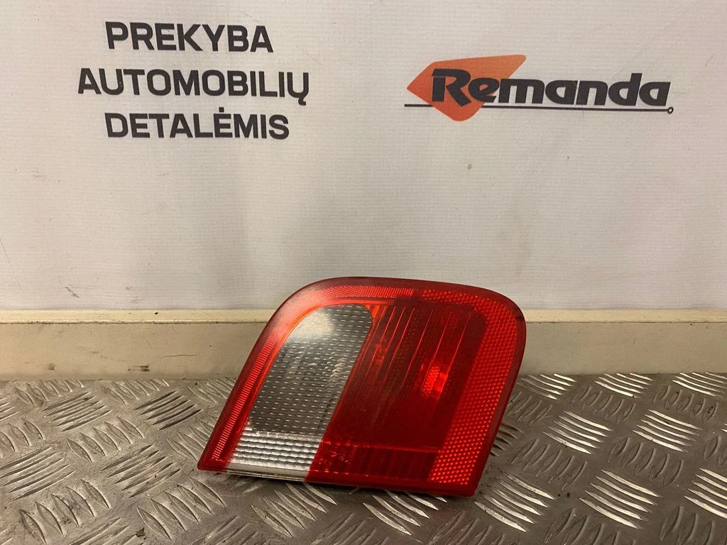 Tailgate rear/tail lights 230569