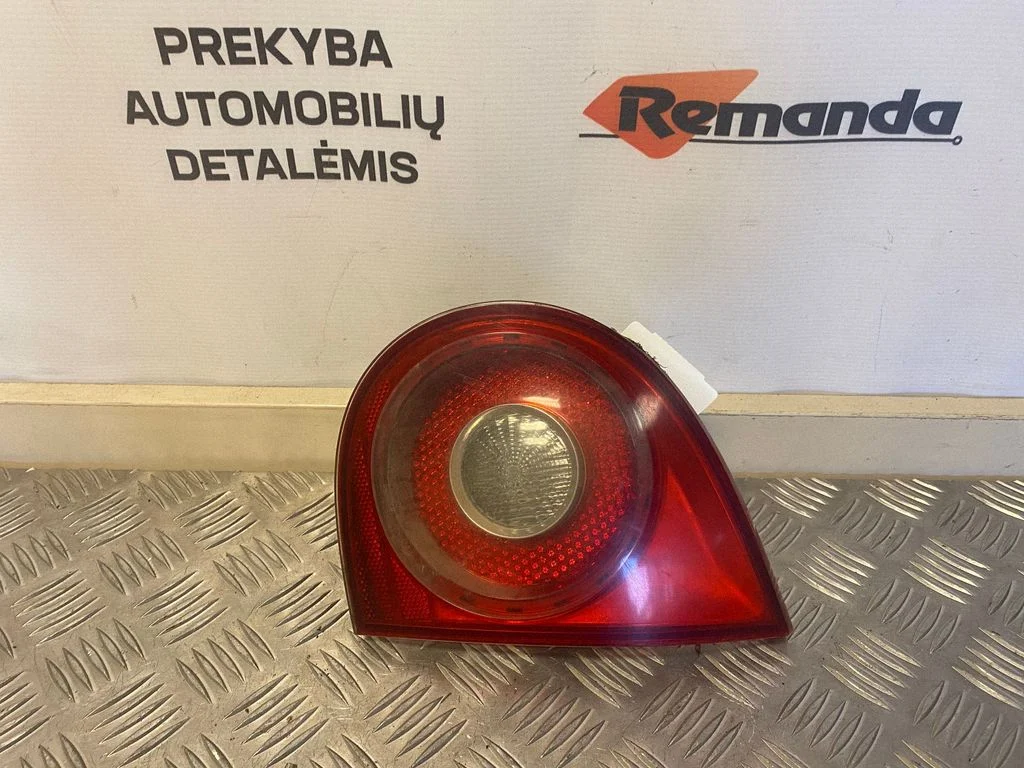 Lampa tylna w klapie – Volkswagen Golf Plus (2005-2013)