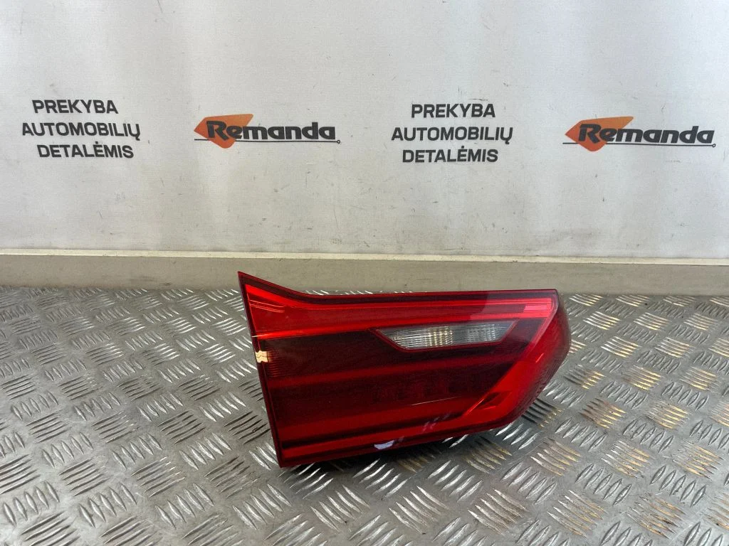 Lampa tylna w klapie 631251
