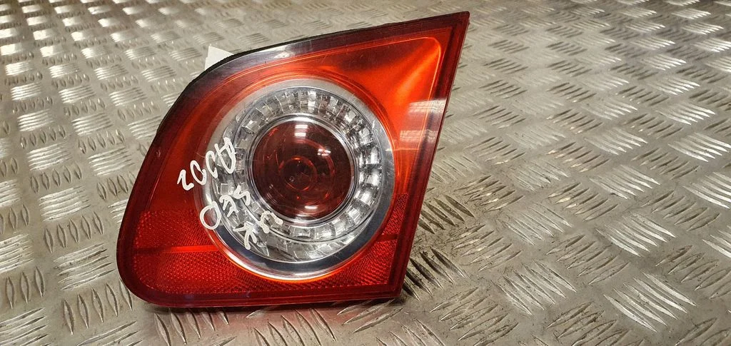 Tailgate rear/tail lights 3C5945094F