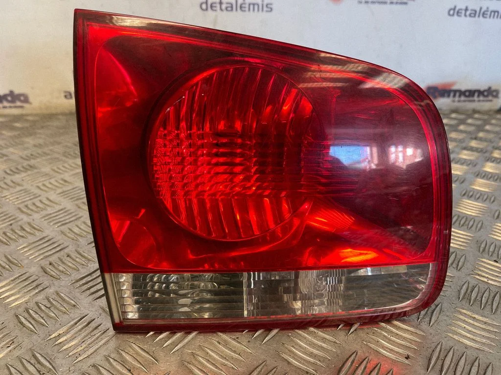 Galinis žibintas dangtyje