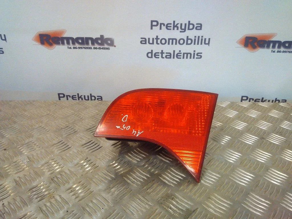 Tailgate rear/tail lights 8E9945094