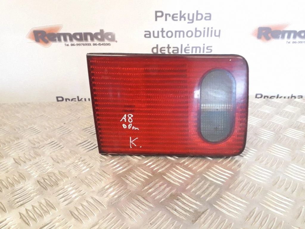 Galinis žibintas dangtyje