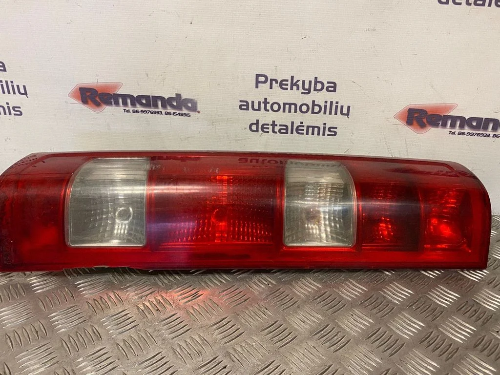 Rear/tail lights 69500591