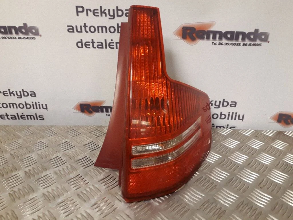 Galinis žibintas kėbule