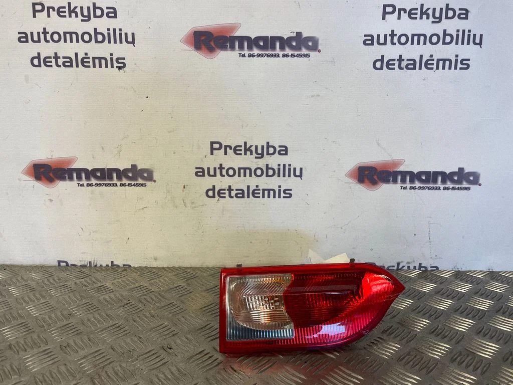 Lampa tylna w błotniku 13226855