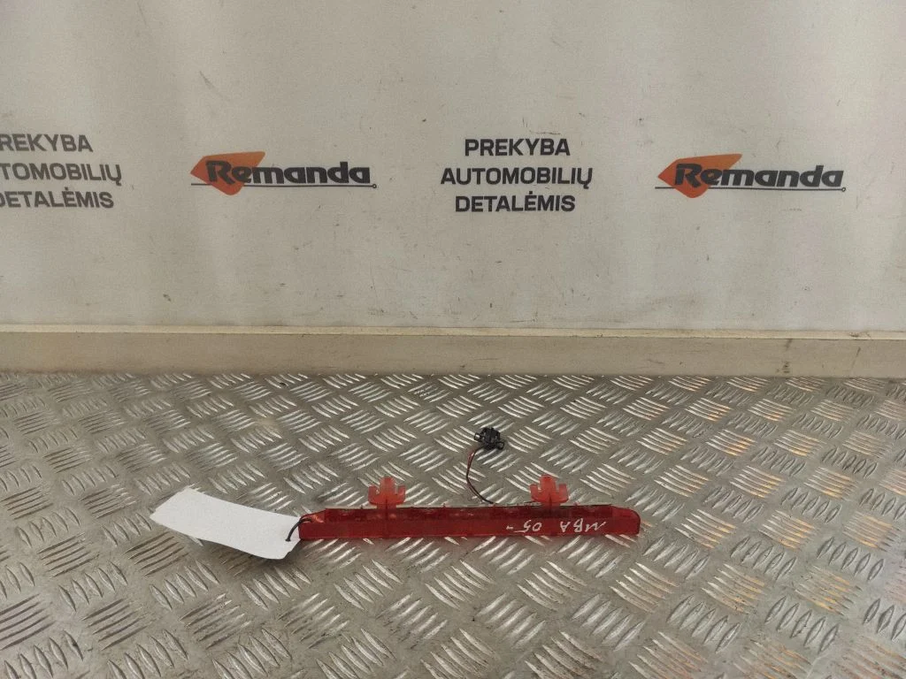 Papildu stopgaismas lukturis – Mercedes-Benz A klase W169 (2004-2012)