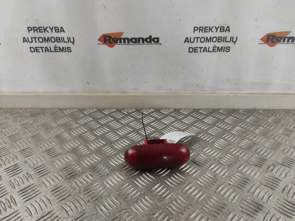 Papildu stopgaismas lukturis 8200040732A