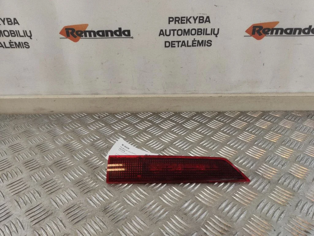 Papildu stopgaismas lukturis GK2113N408AB