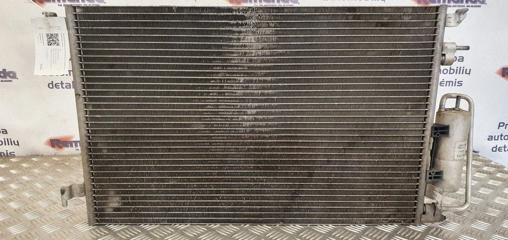Gaisa kondicioniera dzesēšanas radiators (kondensators) 871832Z