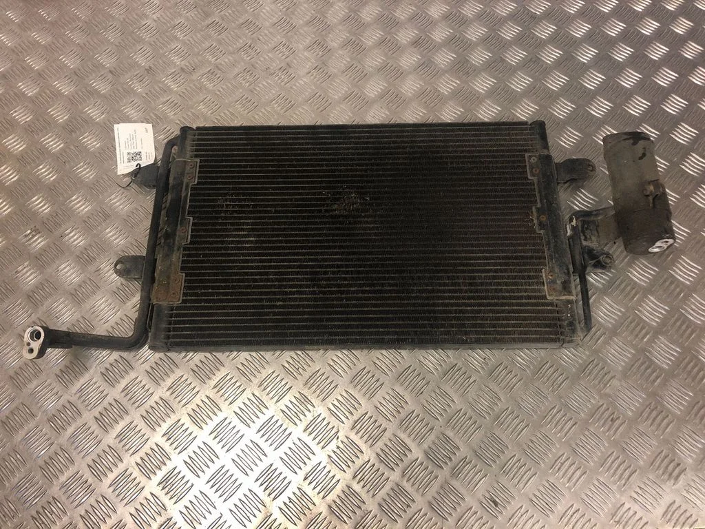 Gaisa kondicioniera dzesēšanas radiators (kondensators) 1J0820411C