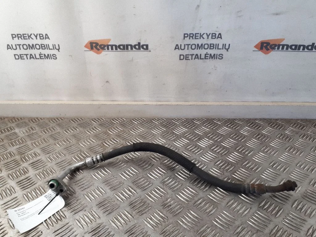 Air conditioning (A/C) pipe/hose – front