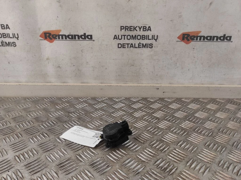 Oro sklendės varikliukas