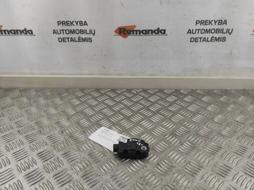 Oro sklendės varikliukas