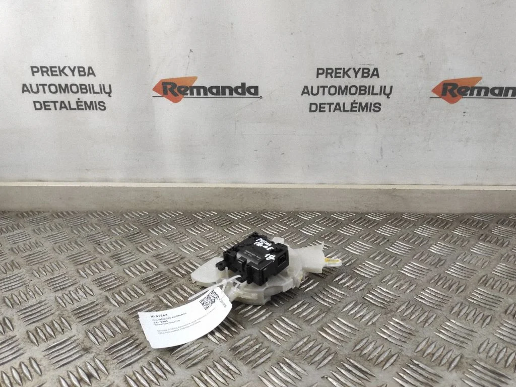Oro sklendės varikliukas