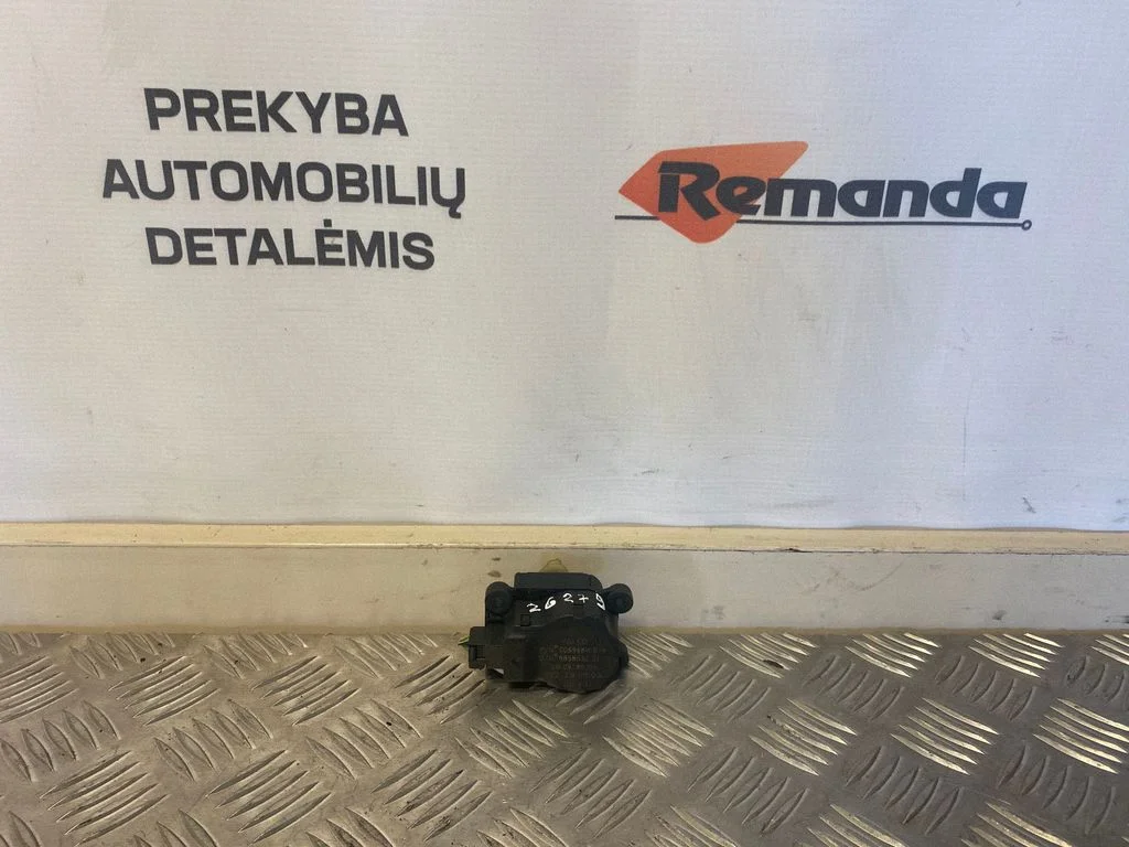 Gaisa aizvara motoriņš/aktuators 09180204