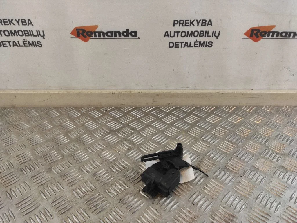 Gaisa aizvara motoriņš/aktuators 6NN00762601