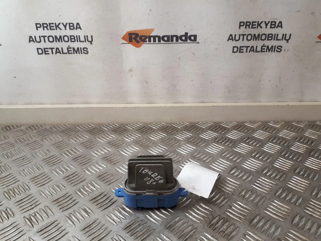 Krāsniņas ventilatora rezistors (reostats) 7L0907521