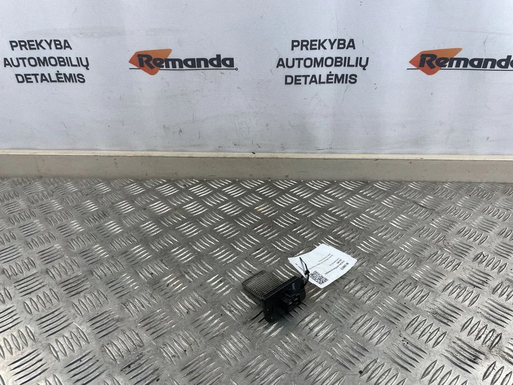 Pečiuko ventiliatoriaus reostatas (reustatas)