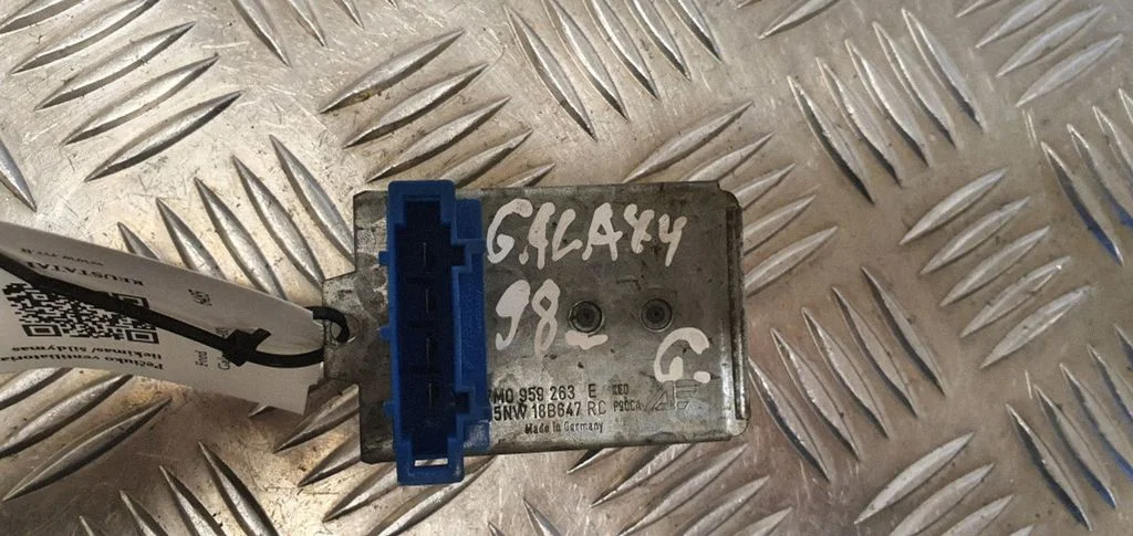 Heater blower motor/fan resistor 7M0959263E