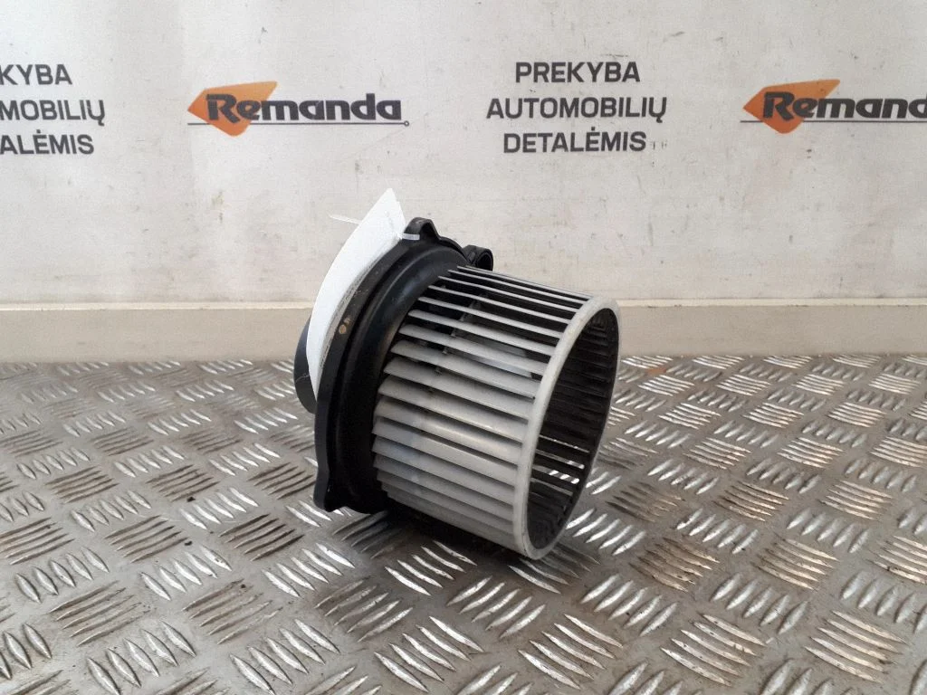 Krāsniņas ventilators/pūtējs F00933F012