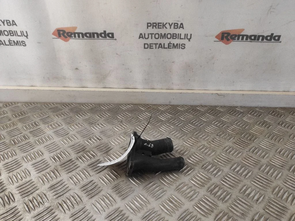 Variklio aušinimo vamzdelis (-ai)/ žarna (-os)
