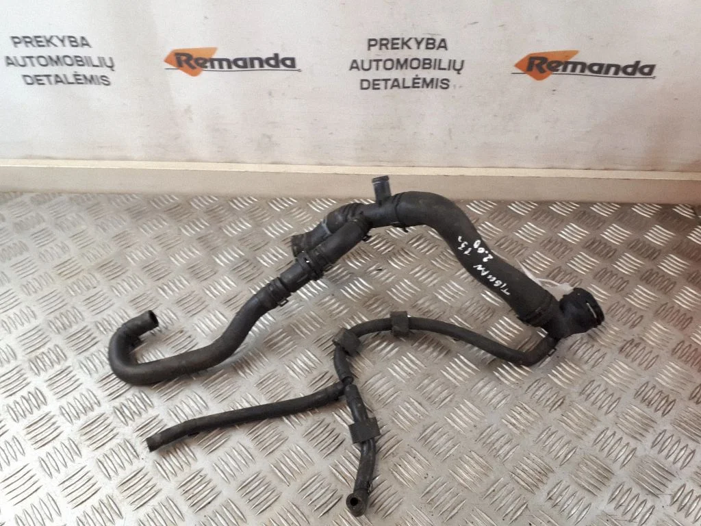Motora dzesēšanas caurule (-es)/šļūtene (-es) 3C0122291