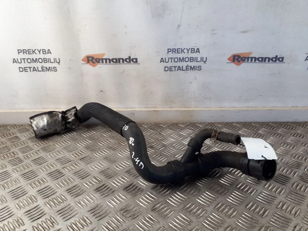 Motora dzesēšanas caurule (-es)/šļūtene (-es) 8G918286