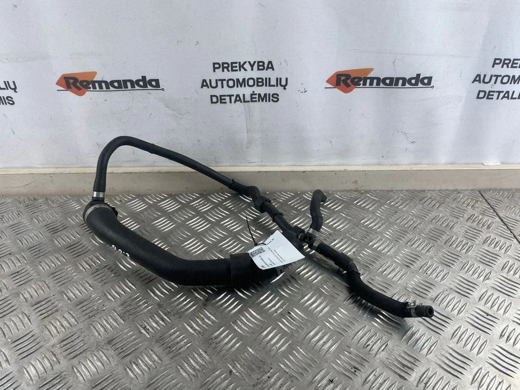 Motora dzesēšanas caurule (-es)/šļūtene (-es) 3Q0122101D