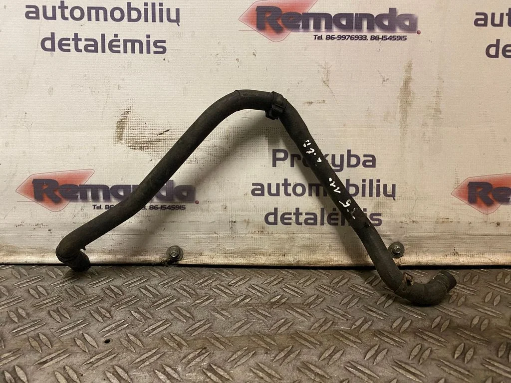 Engine coolant pipe/hose