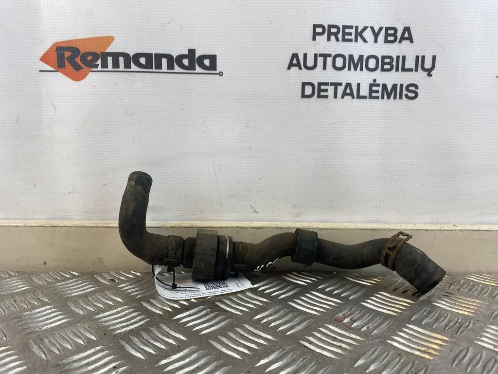 Motora dzesēšanas caurule (-es)/šļūtene (-es)