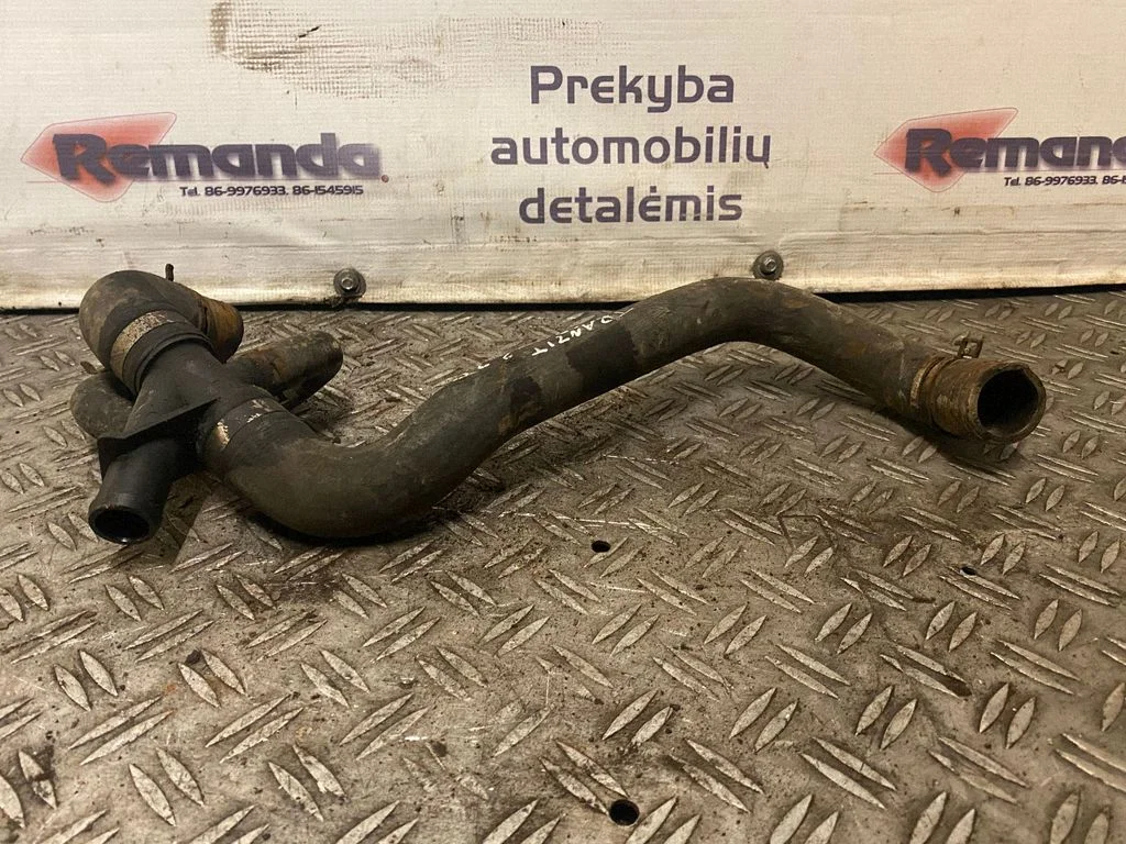Variklio aušinimo vamzdelis (-ai)/ žarna (-os)
